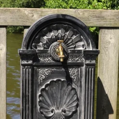 Chemin De Campagne - Fontaine de jardin extérieur en fonte aluminium noire 42 x 32 x 84 cm