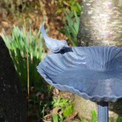 Chemin De Campagne - Mangeoire à oiseaux sur pied abreuvoir jardin fonte grise 50cm Discount