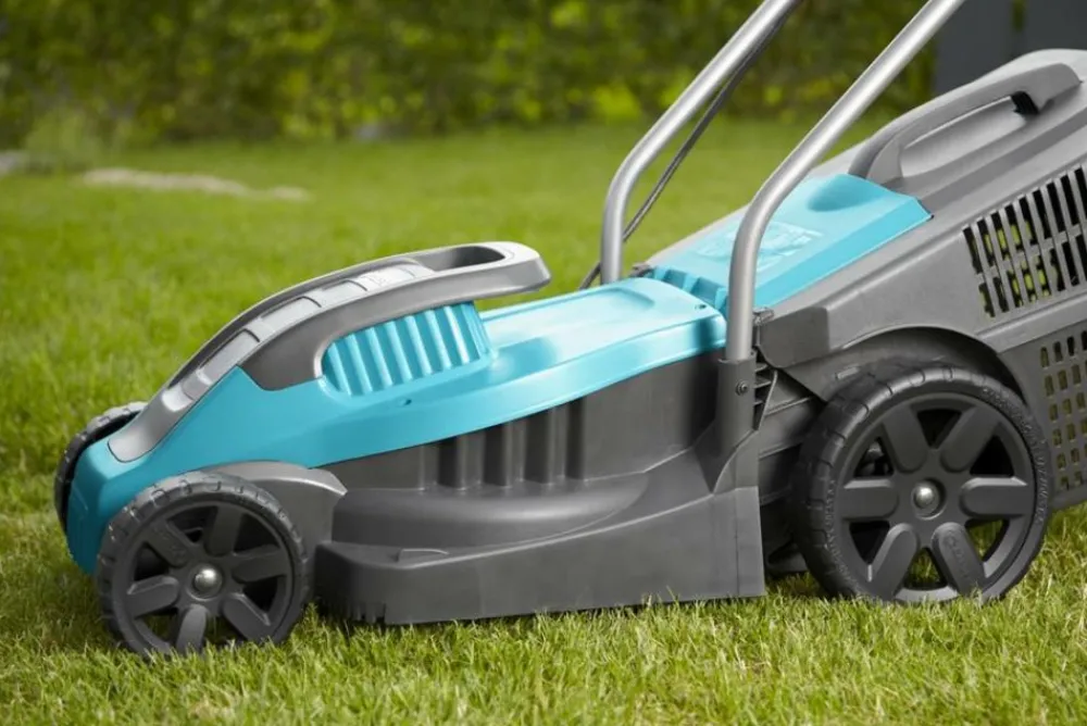 Gardena - Tondeuse électrique powermax 1100/32 - coupe 32 cm - bac 30 l. - jusqu'à 300 m² Sale