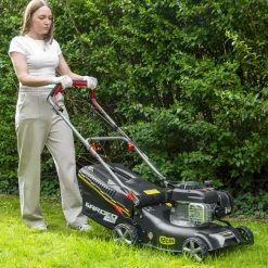 Gardeo Pro - Tondeuse thermique autotractée 144.3cc - 42cm livrée avec 2 lames + mulching - g Clearance