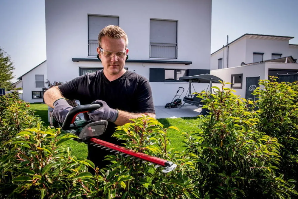 Metabo Taille-Haies, Tronçonneuses Et Élagueuses | - Taille-haies sans fil hs 18 ltx 65,18 v , pick+mix - sans batterie ni chargeur