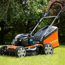 Yard Force Tondeuses | - Tondeuse à gazon thermique autotractée - 46cm - moteur briggs & stratton 450e 125cc - gm b46ck